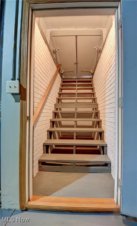 2390 Auberry Drive Akron OH 44312