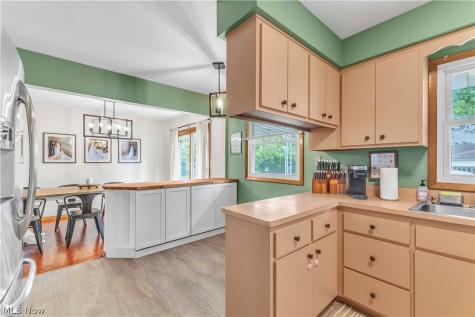 9605 Boundary Lane Parma OH 44130