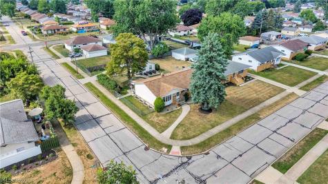 9605 Boundary Lane Parma OH 44130