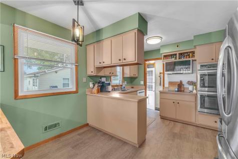 9605 Boundary Lane Parma OH 44130