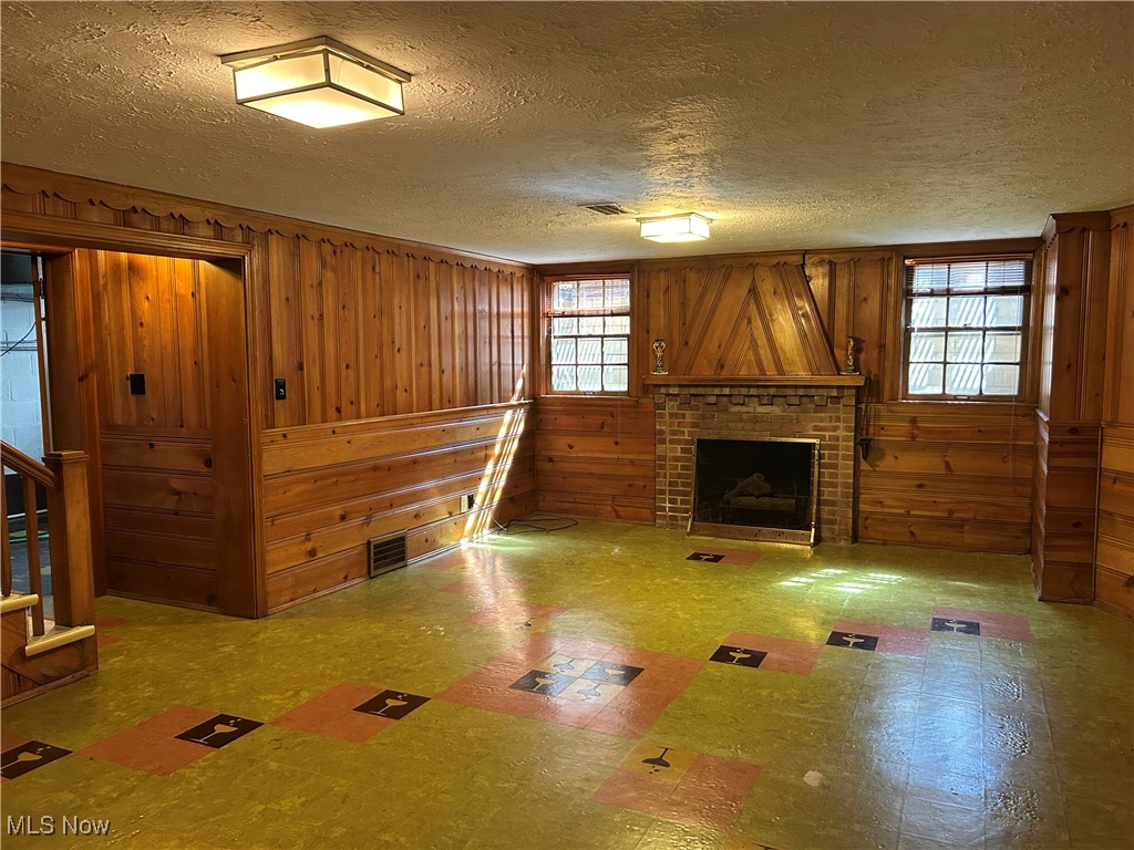 18117 Lomond Boulevard Shaker Heights OH 44122