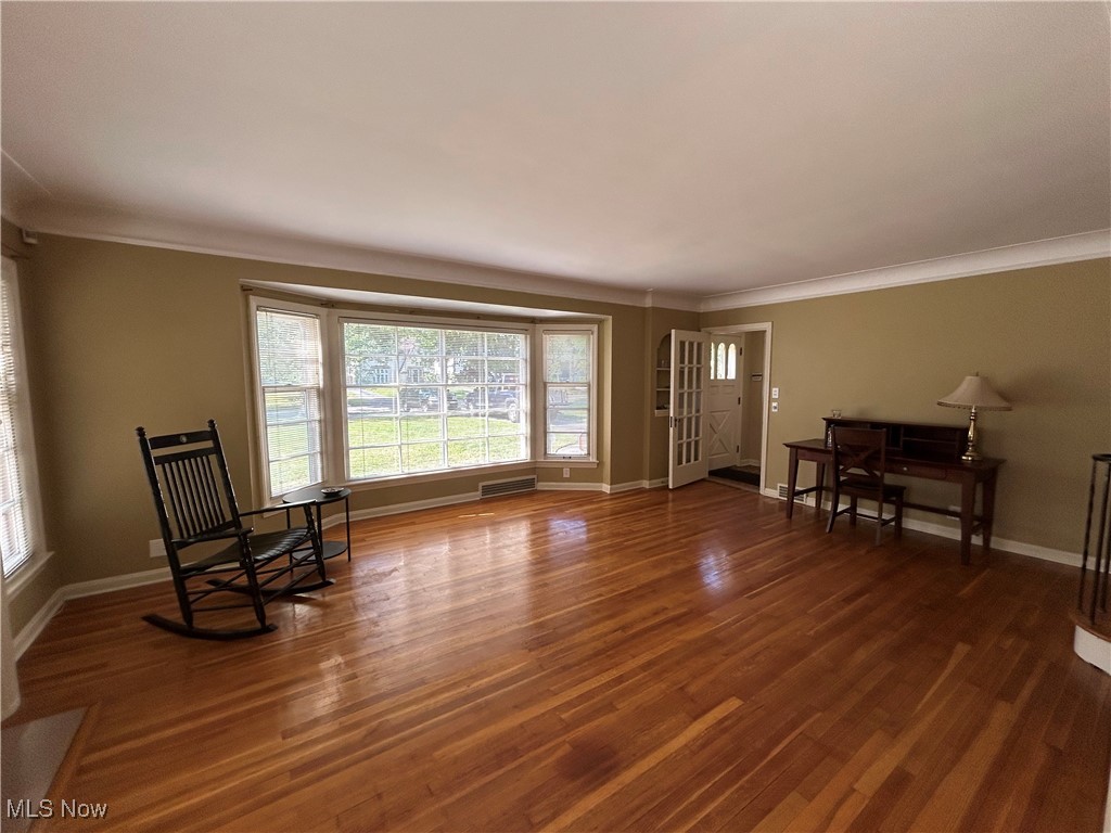 18117 Lomond Boulevard Shaker Heights OH 44122