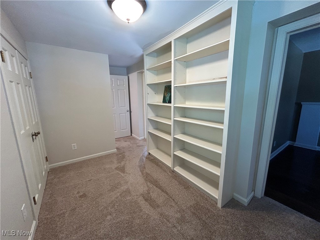 18117 Lomond Boulevard Shaker Heights OH 44122