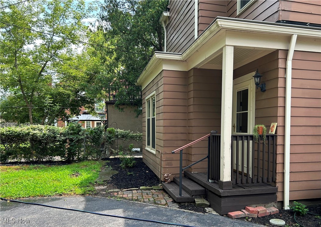 18117 Lomond Boulevard Shaker Heights OH 44122