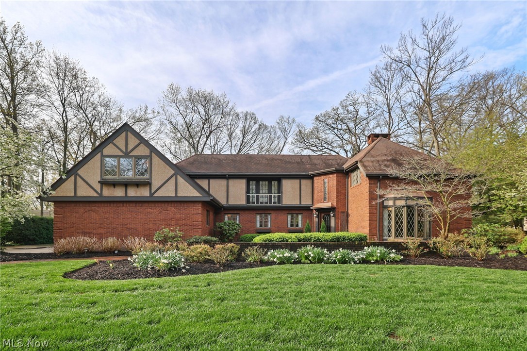 31215 Roxbury Park Drive Bay Village OH 44140