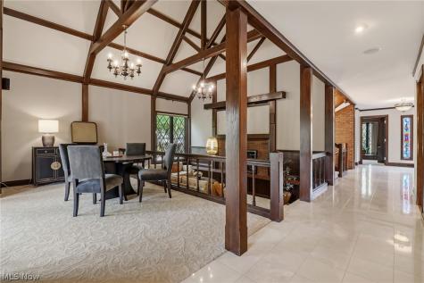 31215 Roxbury Park Drive Bay Village OH 44140