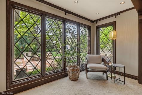 31215 Roxbury Park Drive Bay Village OH 44140