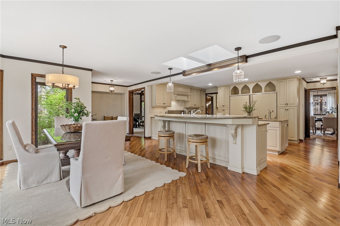 31215 Roxbury Park Drive Bay Village OH 44140