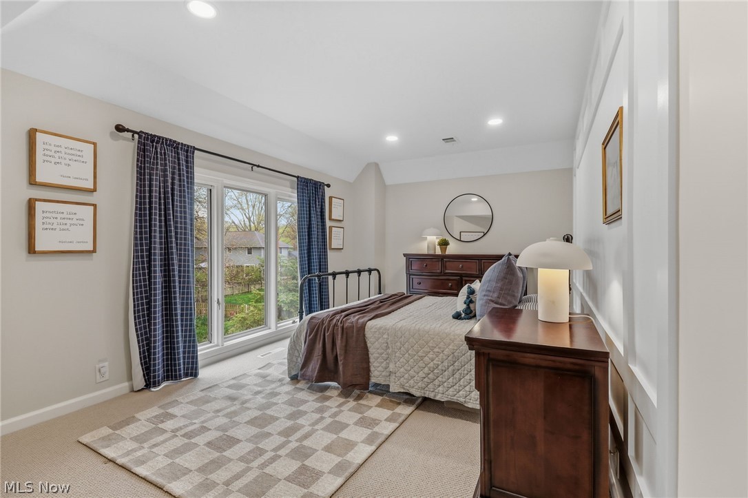 31215 Roxbury Park Drive Bay Village OH 44140