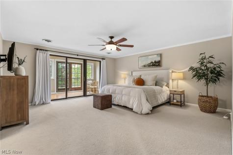 31215 Roxbury Park Drive Bay Village OH 44140