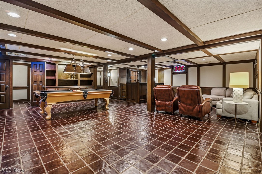 31215 Roxbury Park Drive Bay Village OH 44140