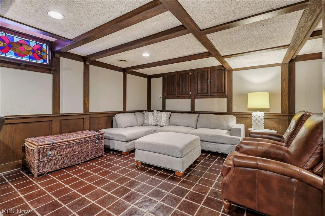 31215 Roxbury Park Drive Bay Village OH 44140
