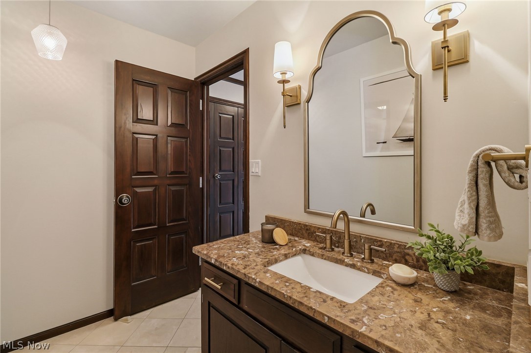 31215 Roxbury Park Drive Bay Village OH 44140