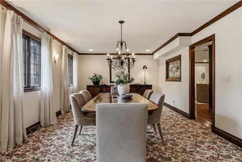 31215 Roxbury Park Drive Bay Village OH 44140