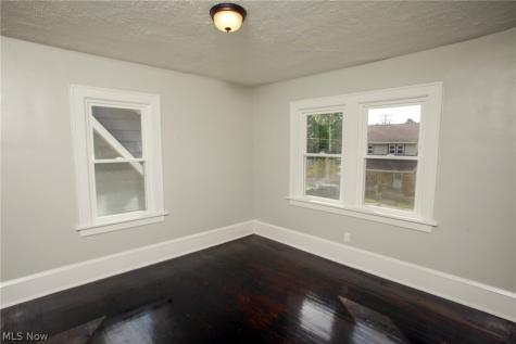 1507 Ridgeway Place NW Canton OH 44709