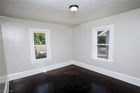 1507 Ridgeway Place NW Canton OH 44709