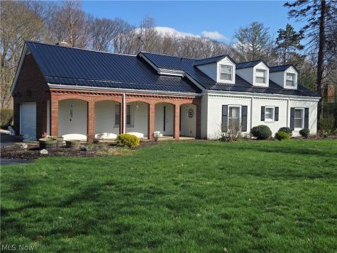 15 Wintergreen Hill Drive Painesville OH 44077