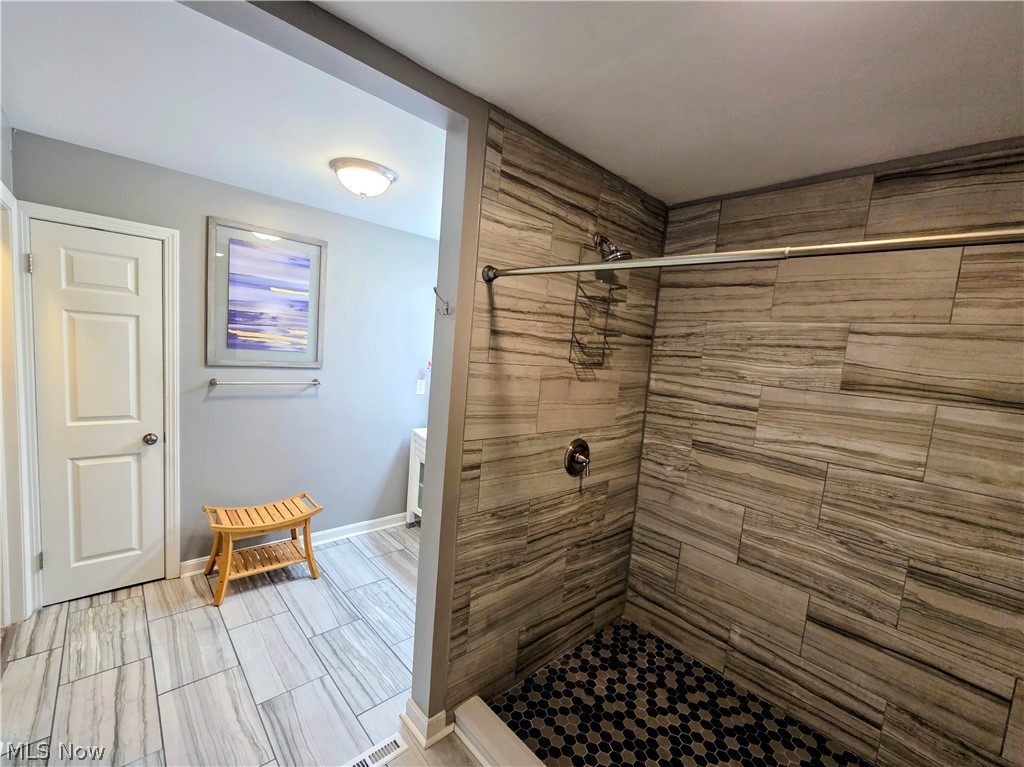 15 Wintergreen Hill Drive Painesville OH 44077