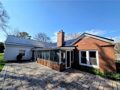 15 Wintergreen Hill Drive Painesville OH 44077