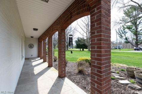 15 Wintergreen Hill Drive Painesville OH 44077