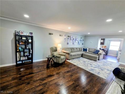 15 Wintergreen Hill Drive Painesville OH 44077
