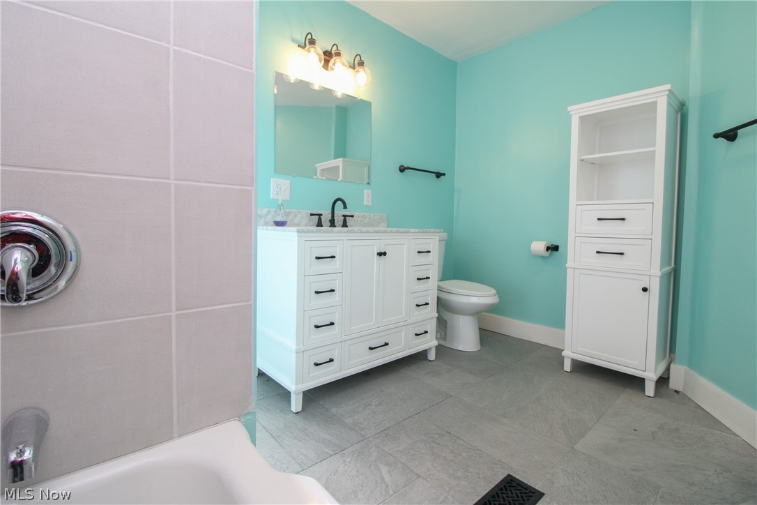 24 E Kline Street Girard OH 44420