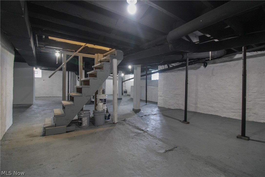 24 E Kline Street Girard OH 44420