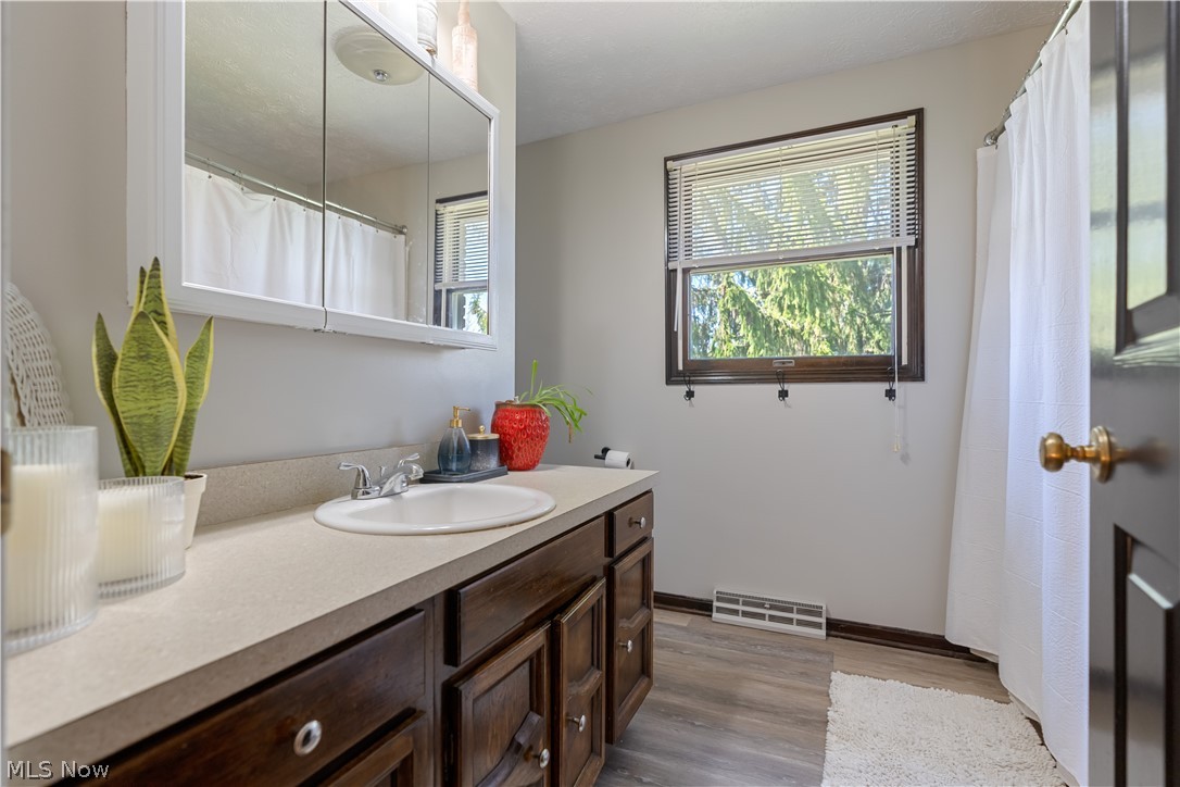 4705 Woodland Avenue NW Canton OH 44709