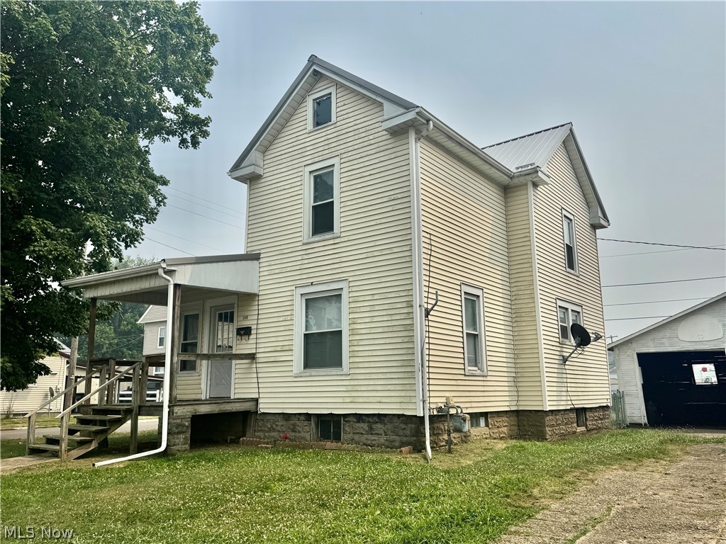 1349 E Main Street Coshocton OH 43812