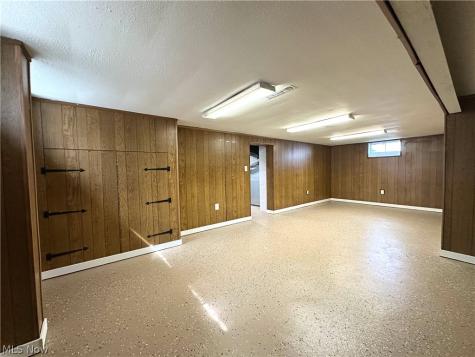 982 Quarry Drive Cleveland Heights OH 44121