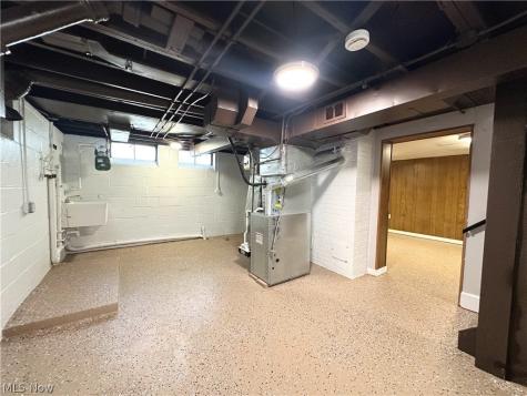 982 Quarry Drive Cleveland Heights OH 44121