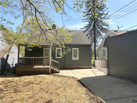 982 Quarry Drive Cleveland Heights OH 44121