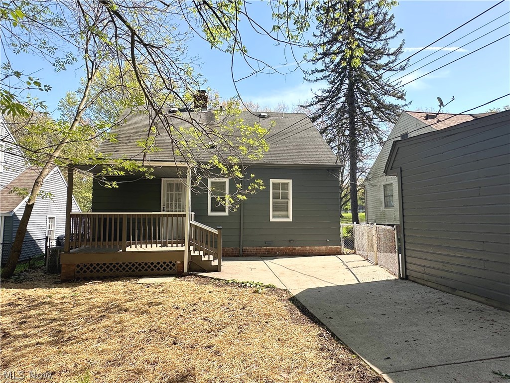 982 Quarry Drive Cleveland Heights OH 44121
