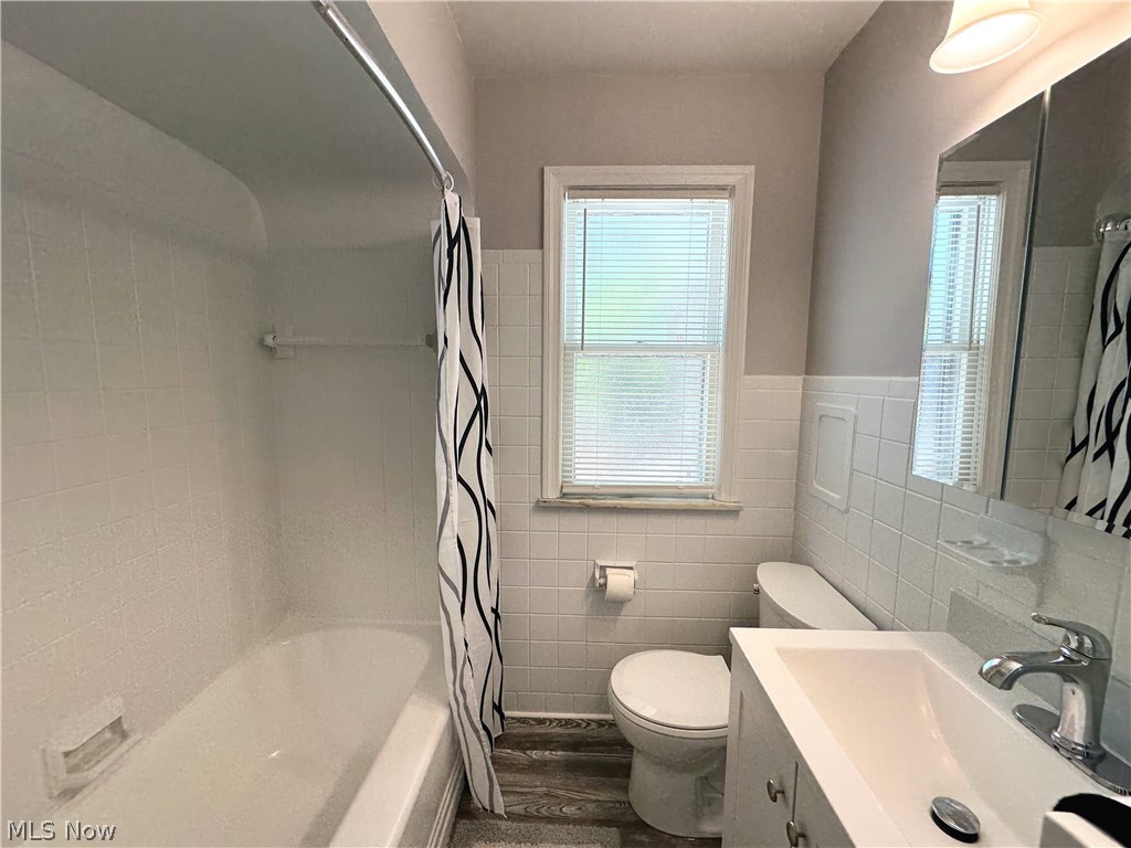 982 Quarry Drive Cleveland Heights OH 44121