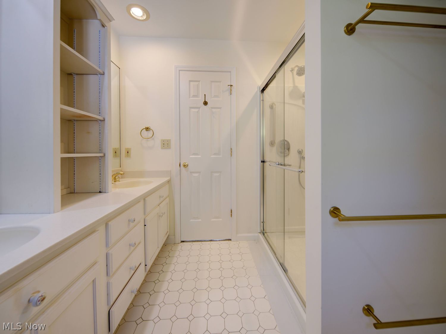 12504 Heath Road Chesterland OH 44026
