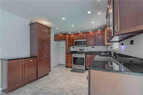 4814 Debbie Drive Medina OH 44256