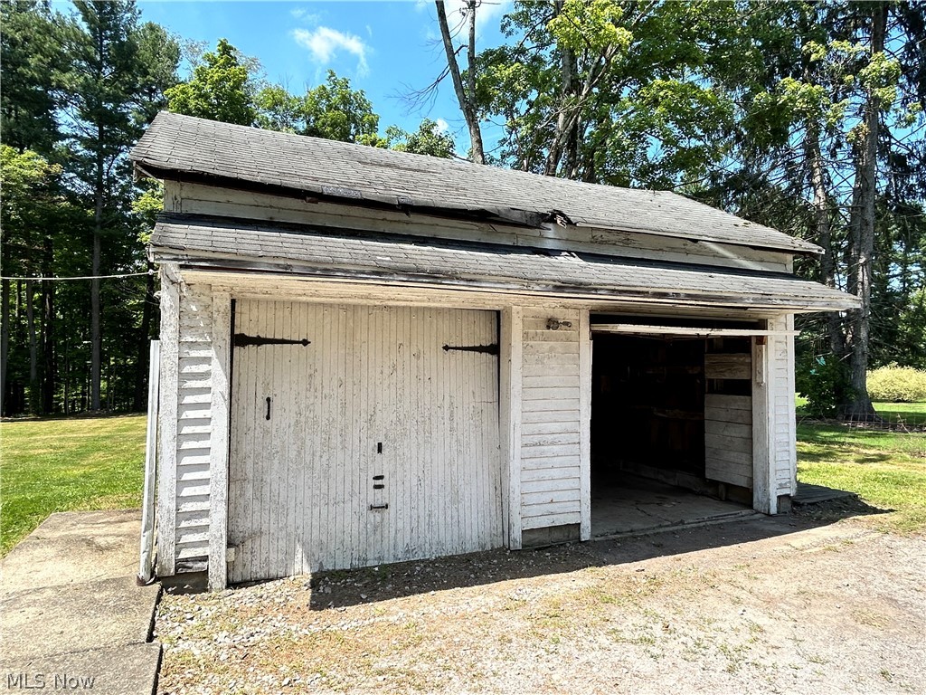 8925 Youngstown Conneaut Kinsman OH 44428