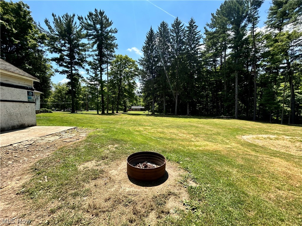 8925 Youngstown Conneaut Kinsman OH 44428