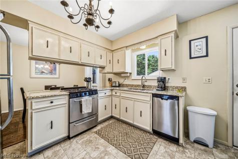 38541 Bell Road Willoughby OH 44094