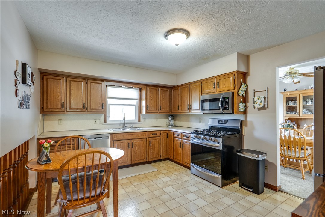 5029 Broadway Avenue NE Louisville OH 44641