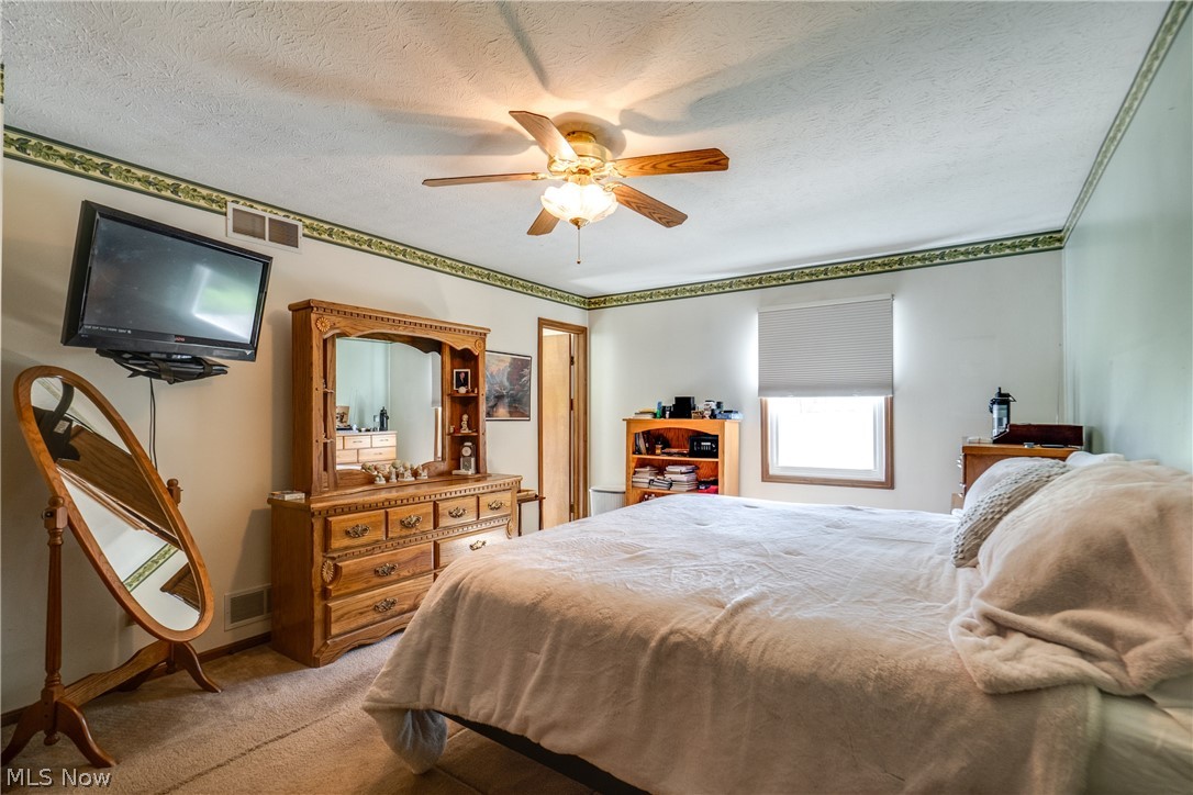 5029 Broadway Avenue NE Louisville OH 44641