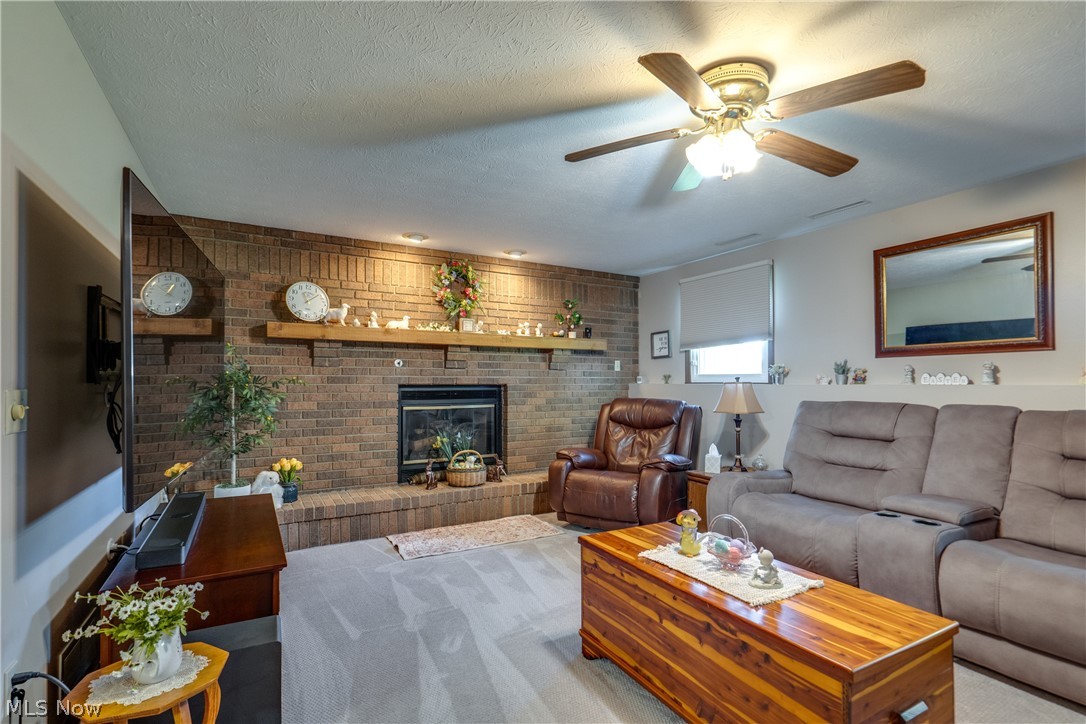 5029 Broadway Avenue NE Louisville OH 44641