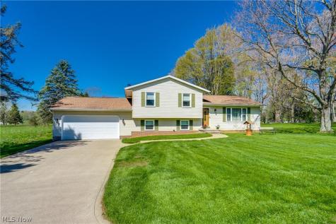 5029 Broadway Avenue NE Louisville OH 44641