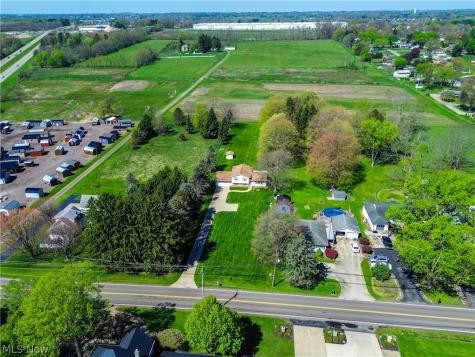 5029 Broadway Avenue NE Louisville OH 44641