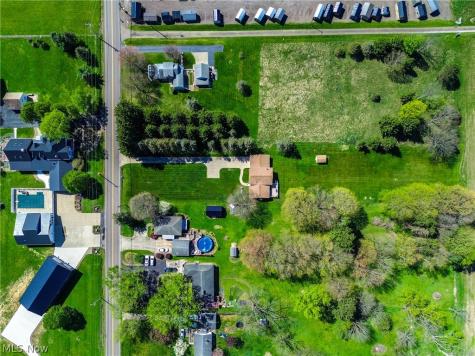 5029 Broadway Avenue NE Louisville OH 44641