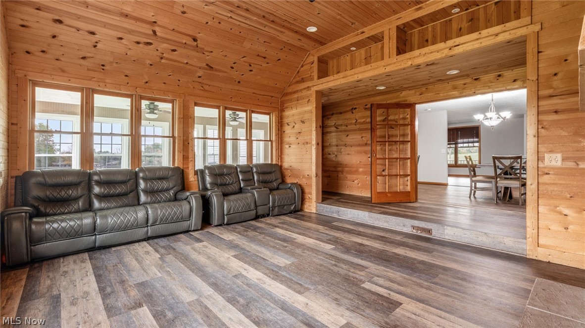 3365 Gorsuch Road Nashport OH 43830
