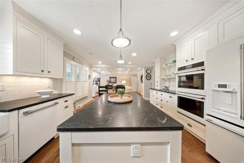 28930 Turnbridge Road Bay Village OH 44140