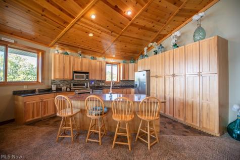 72 Cheyenne Trail Malvern OH 44644