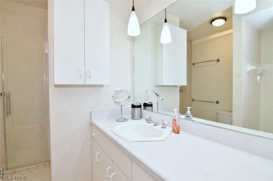 4651 Whitehall Drive South Euclid OH 44121