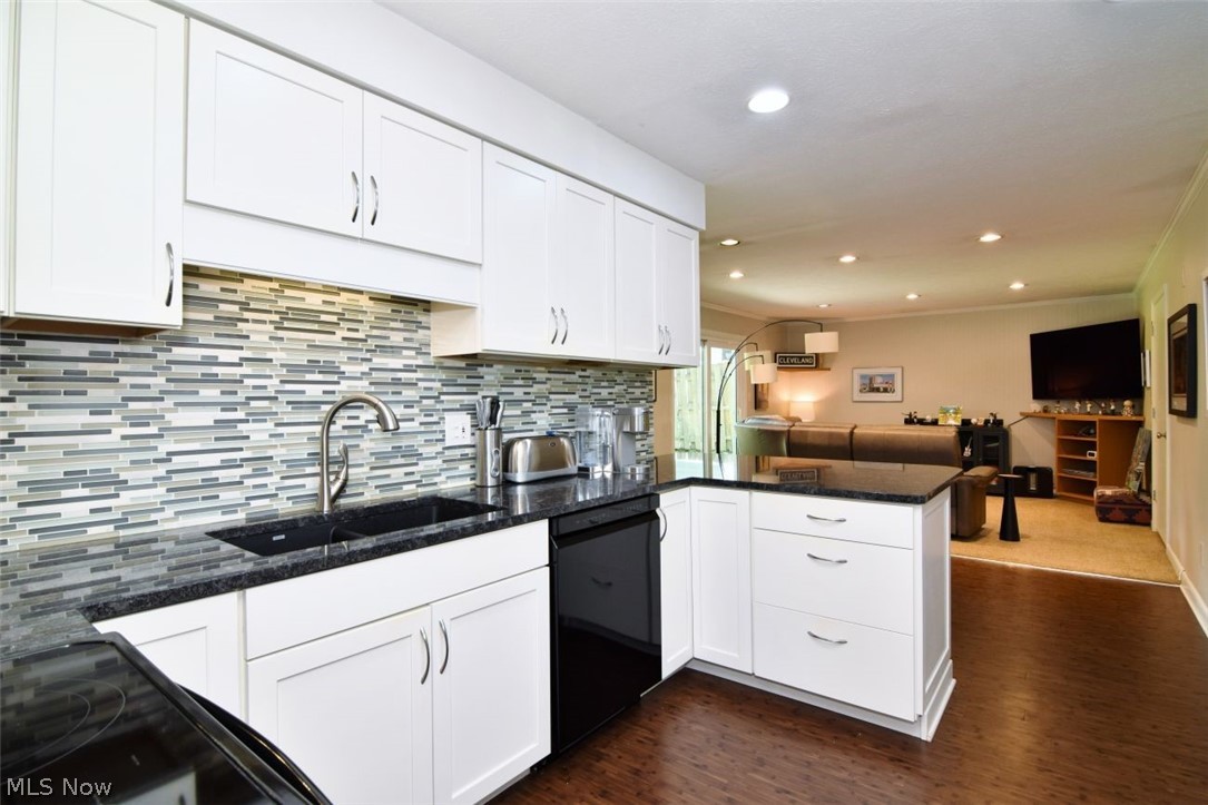 4651 Whitehall Drive South Euclid OH 44121